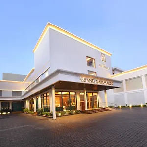 3* Hotel The Grand Ambassador